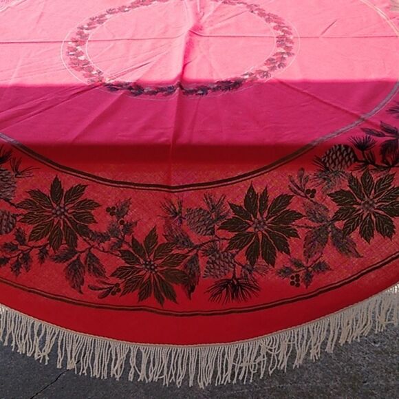 Christmas round Table Cloth w/white fringe Pine Cones and Poinsettias - Picture 4 of 10